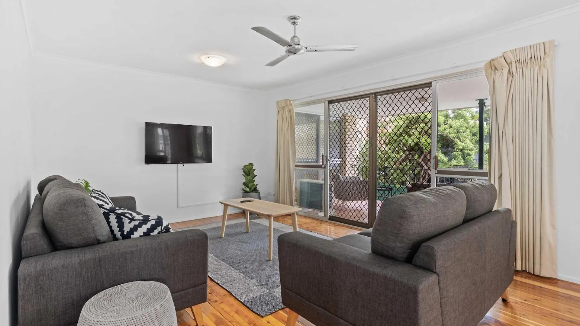 Family And Pet Oasis Villa Gold Coast